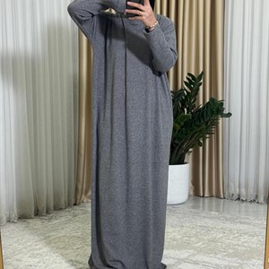 Базовое Платье-водолазка из кашемир-ангоры - идеальный выбор для осени-зимы