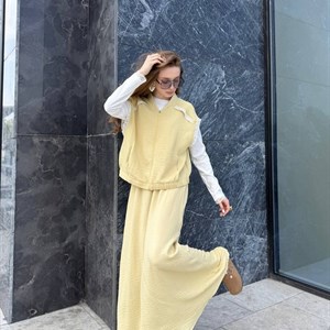 Льняной комплект с гипюровой отделкой - элегантность и комфорт на каждую погоду