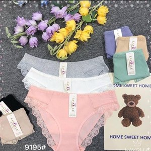 Кыргызстан Бишкек Рынок Кербен Дордой Нижнее белье