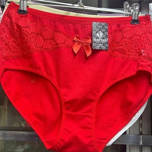 Кыргызстан Бишкек Рынок Кербен Дордой Нижнее белье