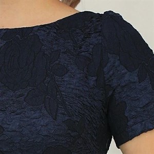 Короткое нарядное платье Скарлет из материала жаккард