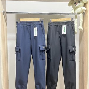 в наличии плащевки с начесом  Размеры 36 38 40 42