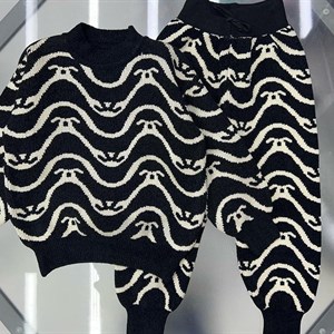 ОПТОВАЯ ЦЕНА 1250 сомов размеры с 5 11лет в линейке