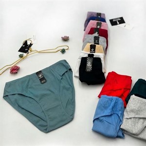 Кыргызстан Бишкек Рынок Кербен Дордой Нижнее белье