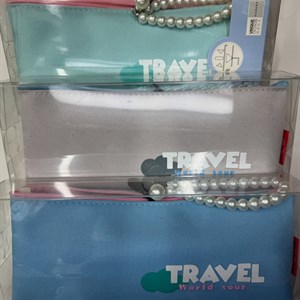 Элегантные пеналы TRAVEL с надписью World tour - идеальные для школы и работы!