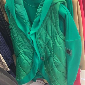 В НАЛИЧИИ ТРОЙКА РАЗМЕРНЫЙ РЯД 42 44 46 48 50 52 54