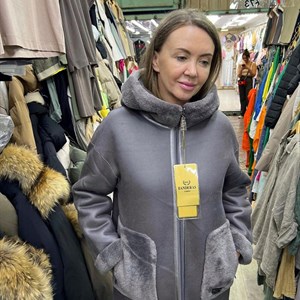 Короткая двусторонняя дубленка   Двусторонняя Искусственная