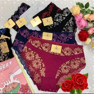 Кыргызстан Бишкек Рынок Кербен Дордой Нижнее белье