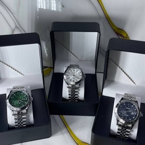 Мужские кварцевые часы SEIKO с датой и увеличителем — металлический браслет Jubilee оптом