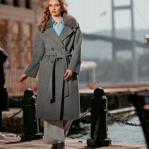 Стильное оверсайз пальто с мехом из Турции ваш идеальный