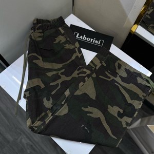 Стильные камуфляжные джинсики  