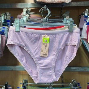 Кыргызстан Бишкек Рынок Кербен Дордой Нижнее белье