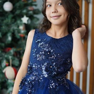 Новый год близко Все мы с радостью готовимся к празднику