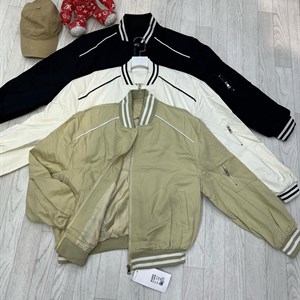  Бомбер  Сезон деми  Размер единый  Цвета в ассортименте