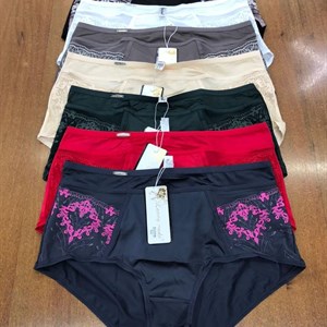 Новинки Бюст ДЕФЖ чашки 580 сом Трусы Л 4хл 280 сом