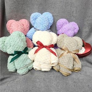 Полотенце из микрофибры способно впитать влаги до