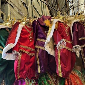 Любые костюмы в наличии и под заказ Оптом 0709794849