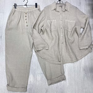 Новая коллекция женской одежды - льняные брючки и рубашка из Италии