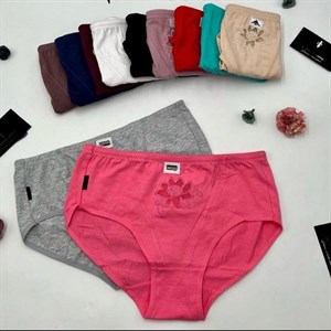 Кыргызстан Бишкек Рынок Кербен Дордой Нижнее белье