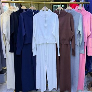 Яркие расцветки женской одежды — стильные модели Aika Collection