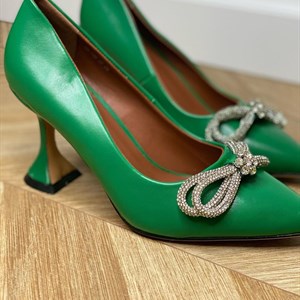 Этот зеленый сводит с ума Цена 2800 сом Рынок Дордой