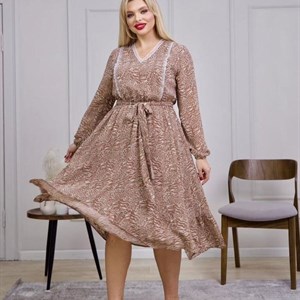 Нежное шифоновое платье с отделкой из французского