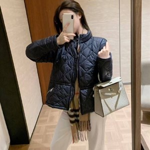 Женские куртки оптом из Гуанчжоу — размеры S–M