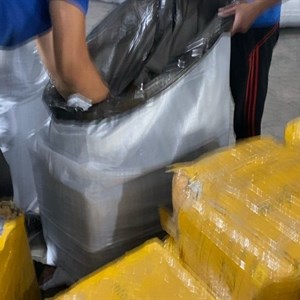 Уважаемые клиенты Мы сообщаем Вам что наша компания