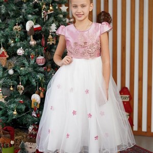 Новый год близко Все мы с радостью готовимся к празднику