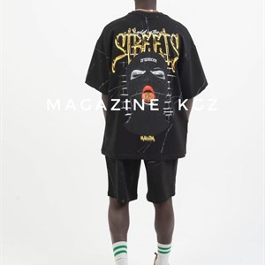 Здравствуйте Вы можете заказать у нас уличную одежду