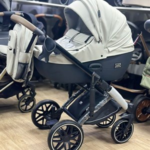 Коляска Kidilo F2 Для тех кто ценит комфорт и роскошь